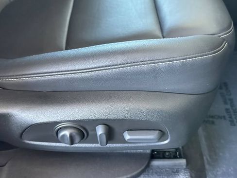 Used 2023 Chevrolet Traverse LT w/ LPO, Floor Liner Package AWD/4WD image 24
