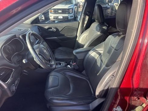 Used 2019 Jeep Cherokee Limited AWD/4WD image 11