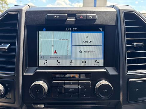 Used 2018 Ford F150 XLT w/ Equipment Group 302A Luxury AWD/4WD image 25
