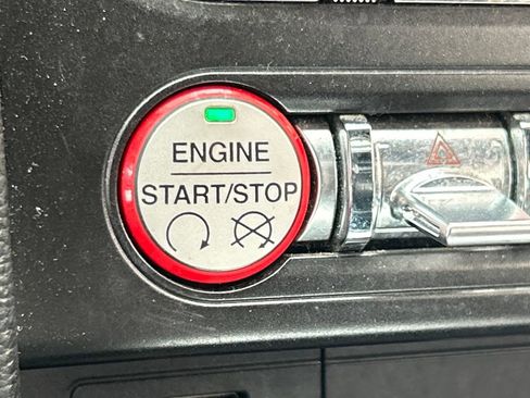 Used 2016 Ford Mustang Premium image 9