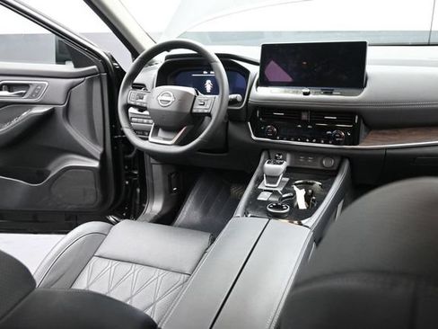 Used 2026 Nissan Rogue Platinum w/ Platinum Premium Package AWD/4WD image 41