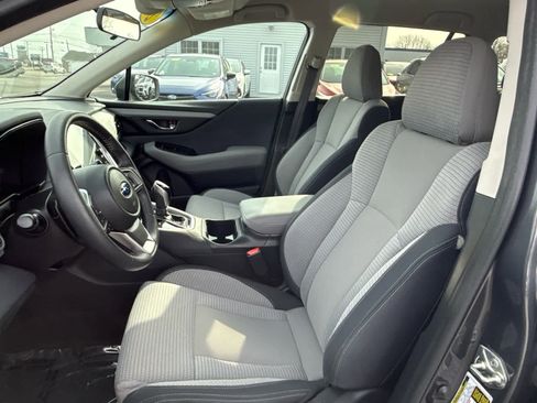 Used 2020 Subaru Outback Premium image 9
