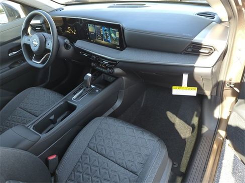 New 2026 Nissan Kicks SV w/ Charging Package image 17