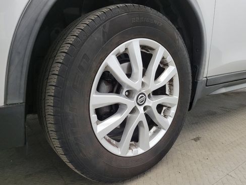 Used 2018 Nissan Rogue SV AWD/4WD image 31