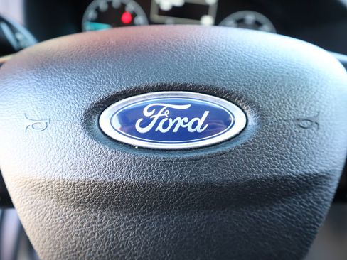 Used 2022 Ford Transit 250 Base image 24