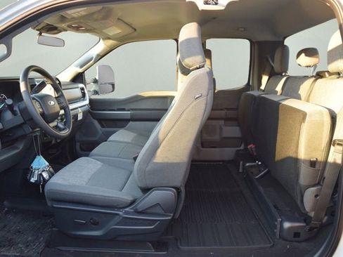 New 2025 Ford F350 XLT image 5