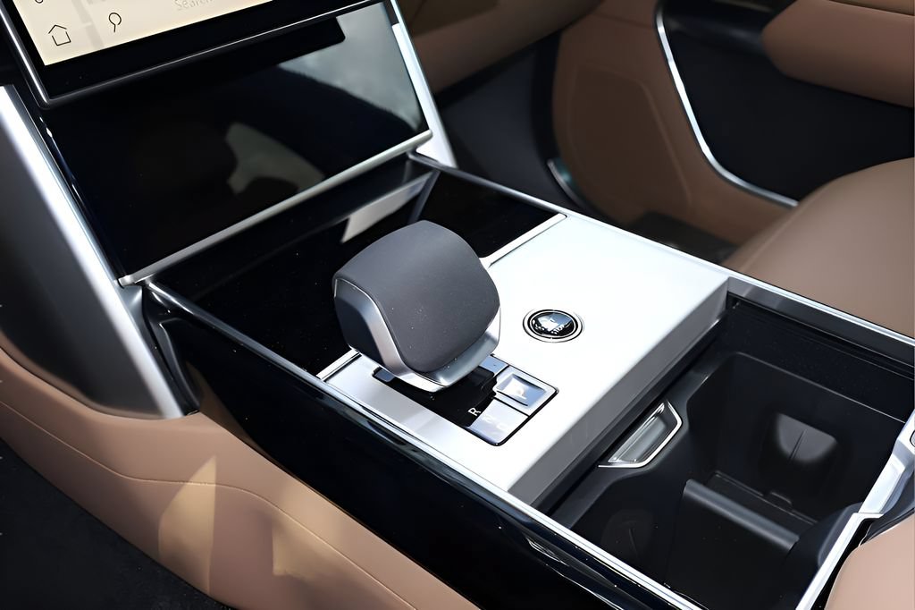New 2026 Land Rover Range Rover SE AWD/4WD image 25
