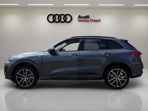 New 2026 Audi Q5 2.0T Premium Plus image 2