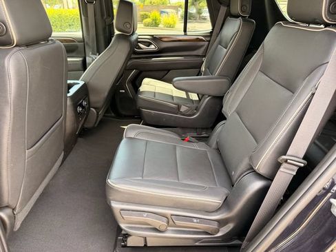Used 2023 Chevrolet Tahoe Premier AWD/4WD image 8