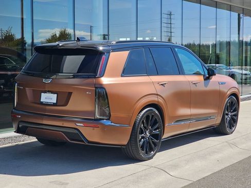 New 2027 Cadillac Vistiq Platinum AWD/4WD image 5