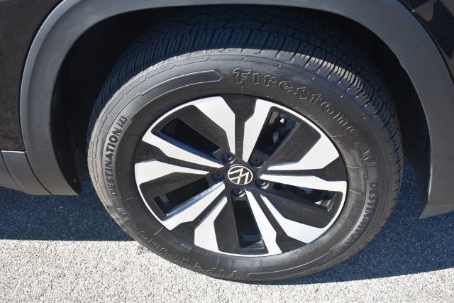 Used 2024 Volkswagen Atlas SE AWD/4WD image 11
