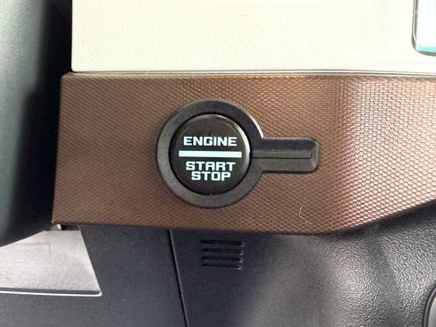 Certified 2023 Ford Bronco Heritage Edition image 21