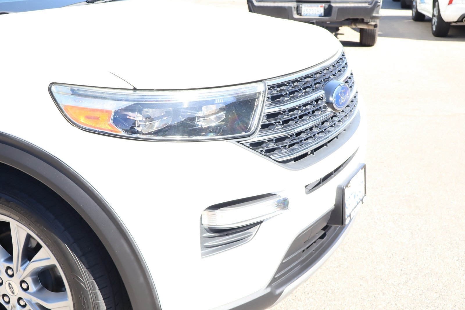 Used 2020 Ford Explorer XLT w/ Equipment Group 202A RWD image 9
