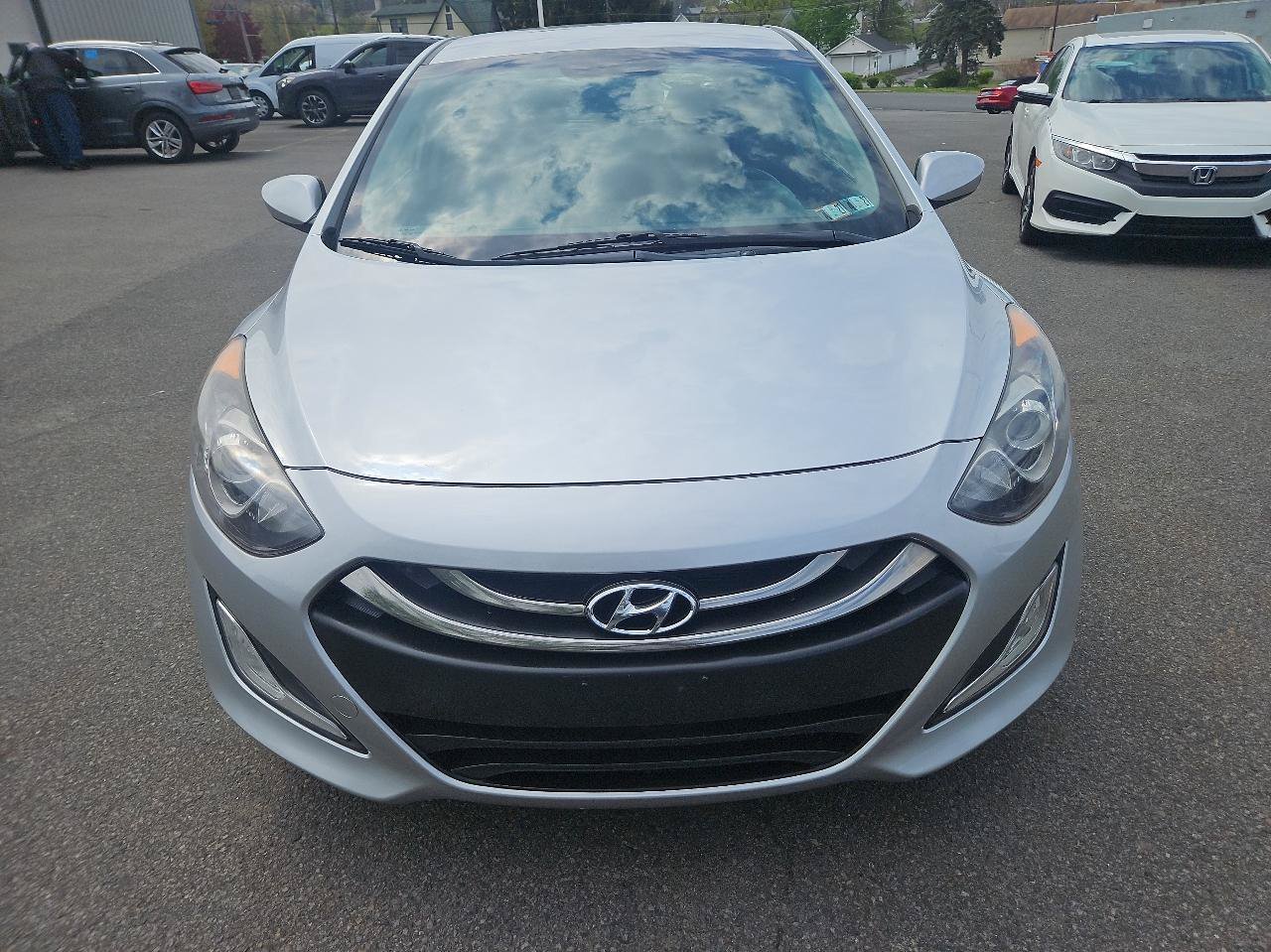 Used 2013 Hyundai Elantra GT FWD image 8