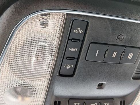 Certified 2022 Jeep Grand Cherokee Laredo X AWD/4WD image 21