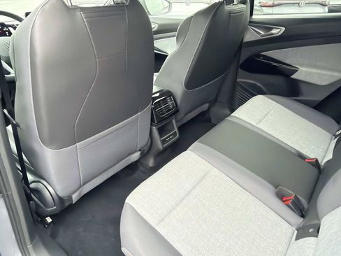Certified 2023 Volkswagen ID.4 Pro RWD image 9