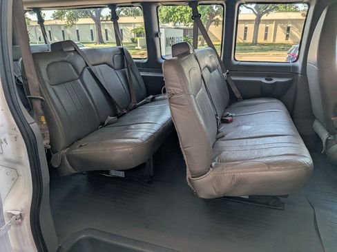 Used 2023 Chevrolet Express 3500 LS RWD image 13