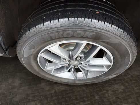 Used 2018 Jeep Grand Cherokee Limited w/ Luxury Group II image 35