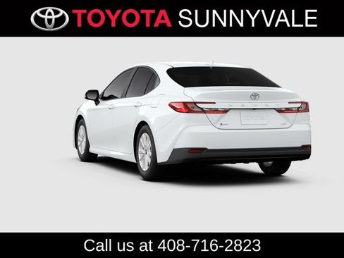 Used 2020 Toyota Camry LE w/ Carpet Mat Package FWD image 2