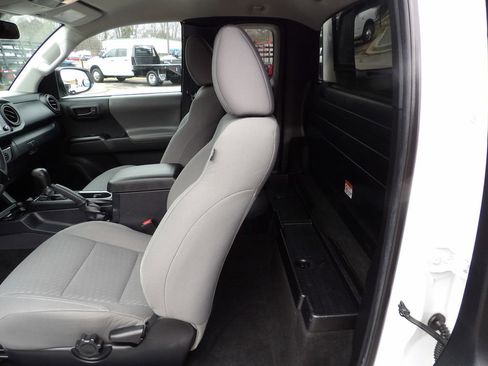 Used 2021 Toyota Tacoma SR image 28