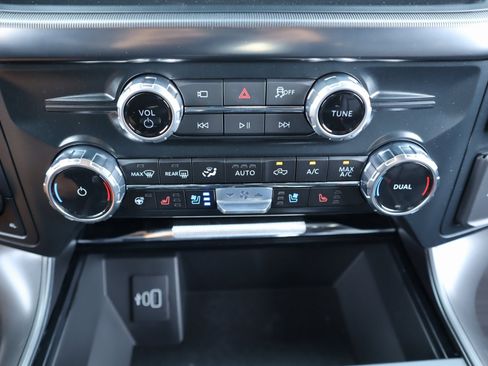 New 2025 Ford F150 Lariat w/ FX4 Off-Road Package image 7