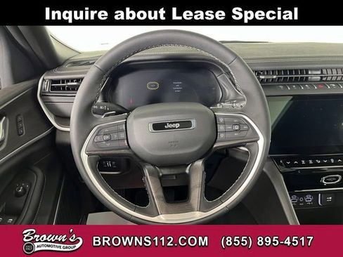 Used 2026 Jeep Grand Cherokee Limited image 17