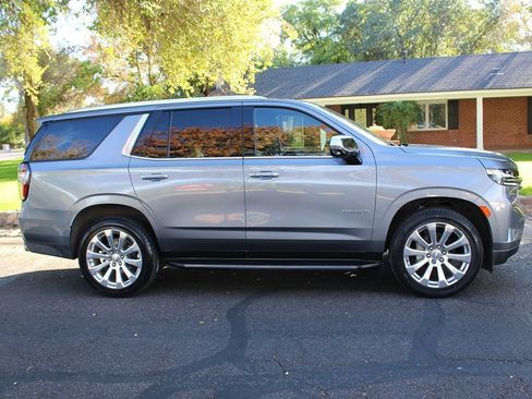 Used 2021 Chevrolet Tahoe Premier w/ Premium Package image 3