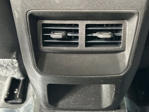 Certified 2023 Chevrolet Colorado Trail Boss w/ Advanced Trailering Package AWD/4WD image 15