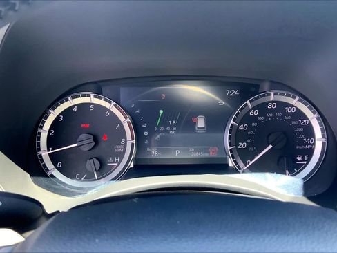 Used 2024 Toyota Highlander XSE AWD/4WD image 26