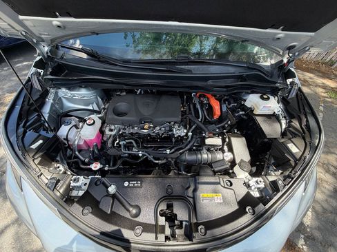 Used 2022 Toyota Sienna XSE w/ XSE Plus Package AWD/4WD image 8