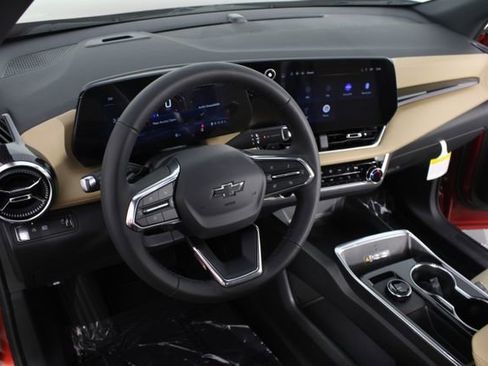 New 2026 Chevrolet Equinox ACTIV image 8