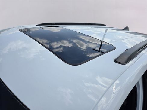 New 2025 Jeep Grand Cherokee Altitude image 62