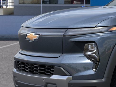 New 2026 Chevrolet Silverado EV LT AWD/4WD image 13