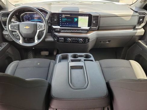 Used 2025 Chevrolet Silverado 1500 LT RWD image 10