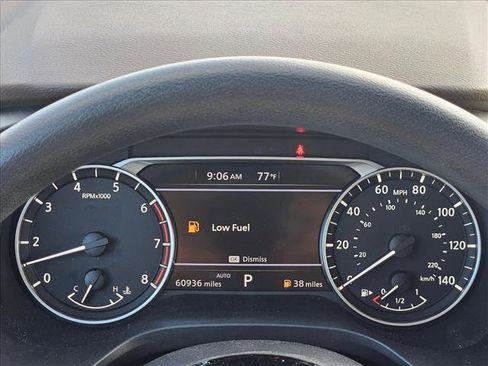 Used 2023 Nissan Rogue SV image 9