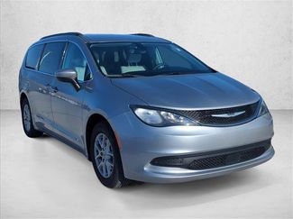 Used 2021 Chrysler Voyager Lxi video 3