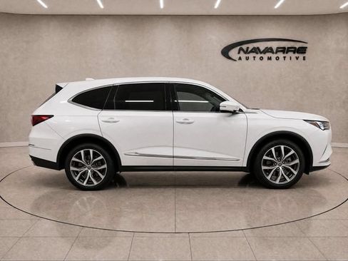 Used 2023 Acura MDX w/ Technology Package AWD/4WD image 9