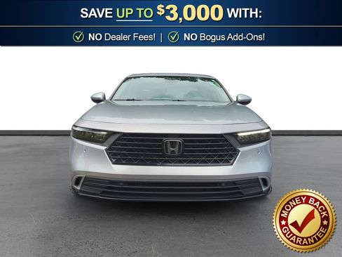 Used 2024 Honda Accord Touring image 11