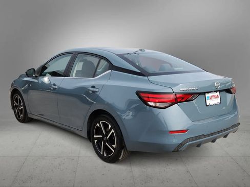 Used 2024 Nissan Sentra SV image 6