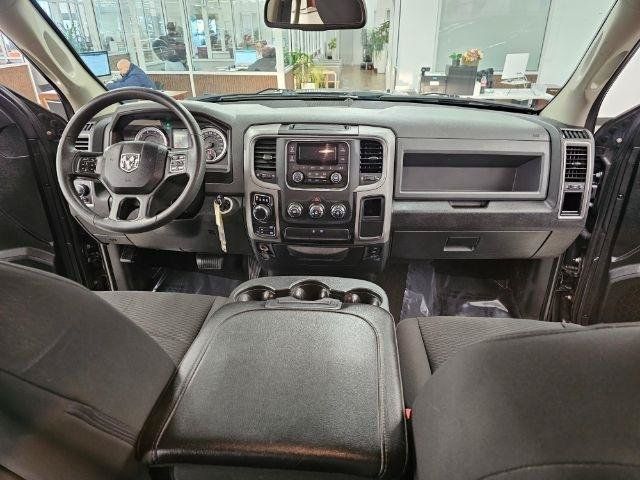 Used 2018 RAM 1500 Express AWD/4WD image 9