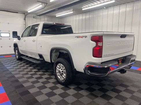 Used 2024 Chevrolet Silverado 2500 LT image 4