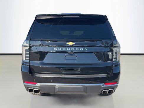 Used 2025 Chevrolet Suburban High Country image 5