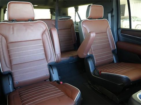 Used 2023 GMC Yukon XL Denali Ultimate image 21