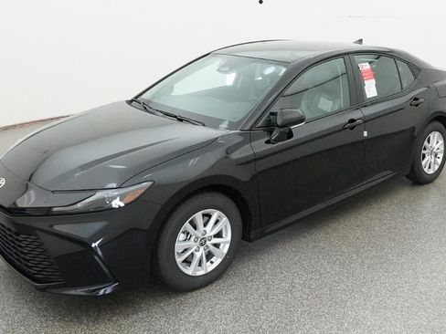 New 2026 Toyota Camry LE FWD image 1