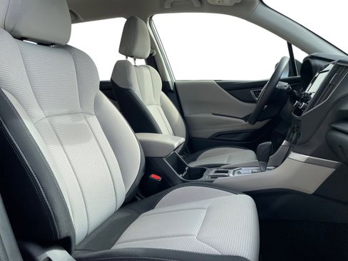 Used 2023 Subaru Forester image 2