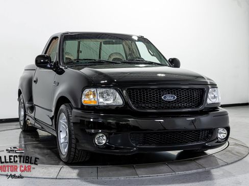 Used 2000 Ford F150 Lightning image 26