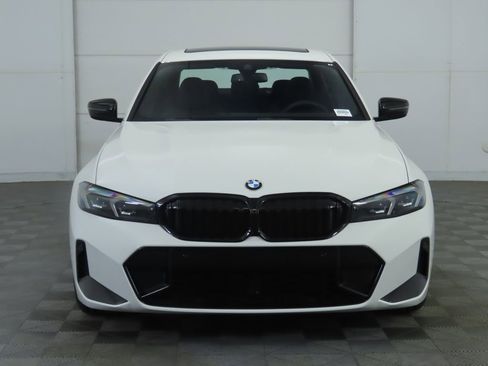 New 2026 BMW 330i 330i w/ M Sport Package image 2