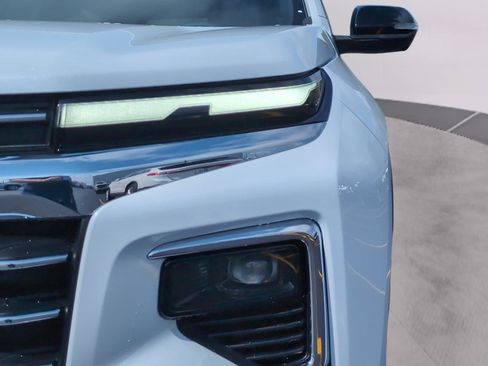 New 2026 Chevrolet Traverse LT w/ Driver Confidence Package image 11