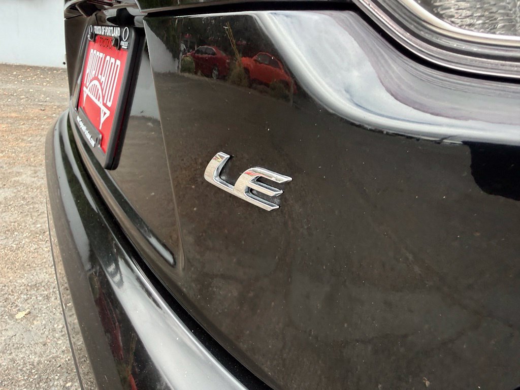 Used 2025 Toyota Corolla LE FWD image 8
