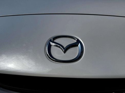 Used 2021 MAZDA MX-5 Miata RF Grand Touring image 12